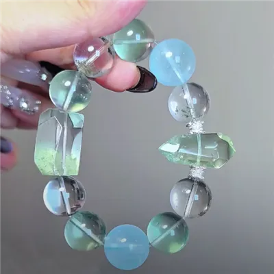 Gelang manik kristal putih